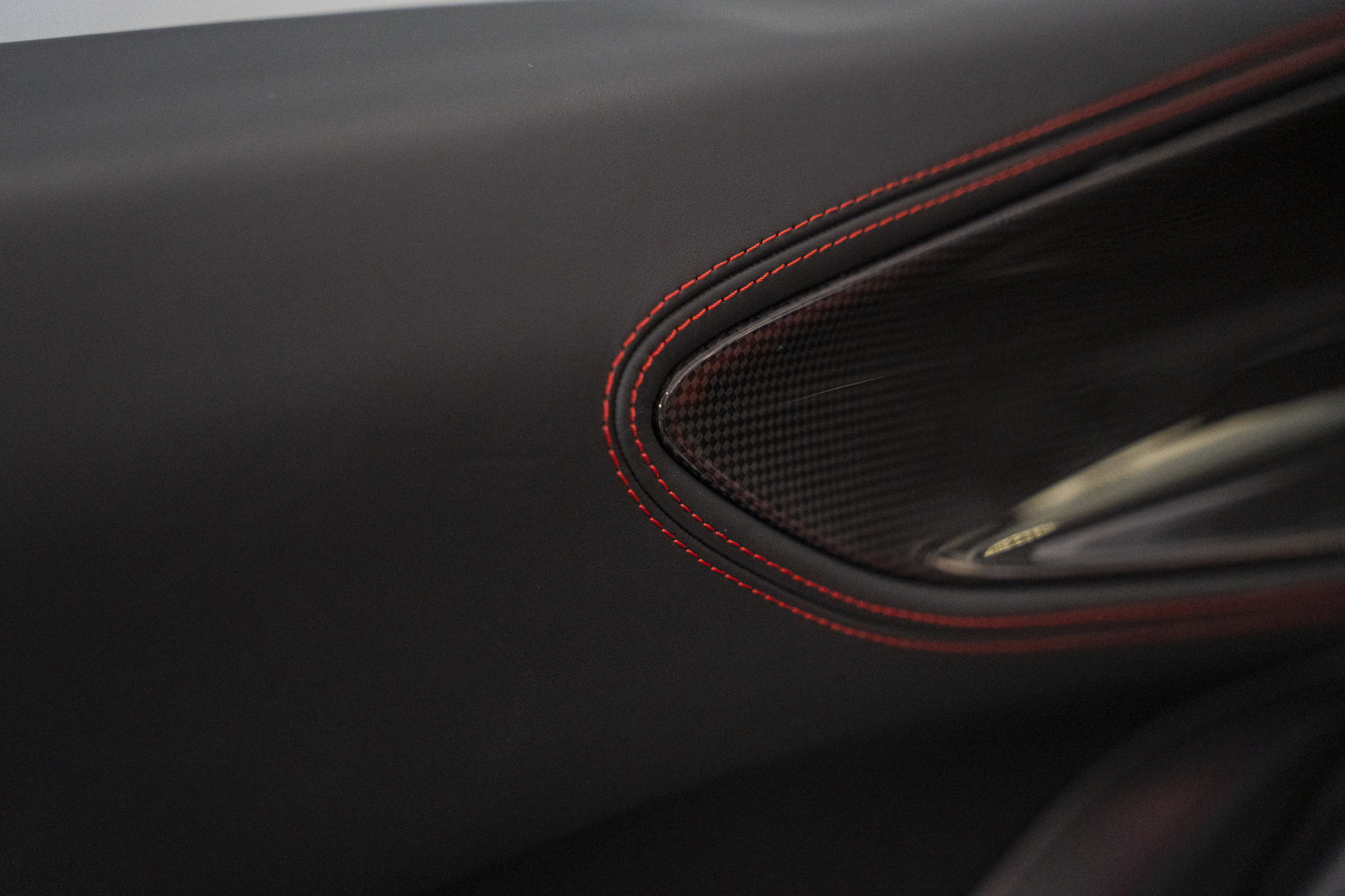 Used 2025 Ferrari SF90 Spider image 29