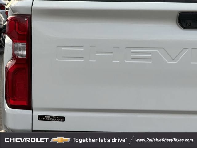 Used 2021 Chevrolet Silverado 2500 LTZ w/ LTZ Convenience Package AWD/4WD image 9