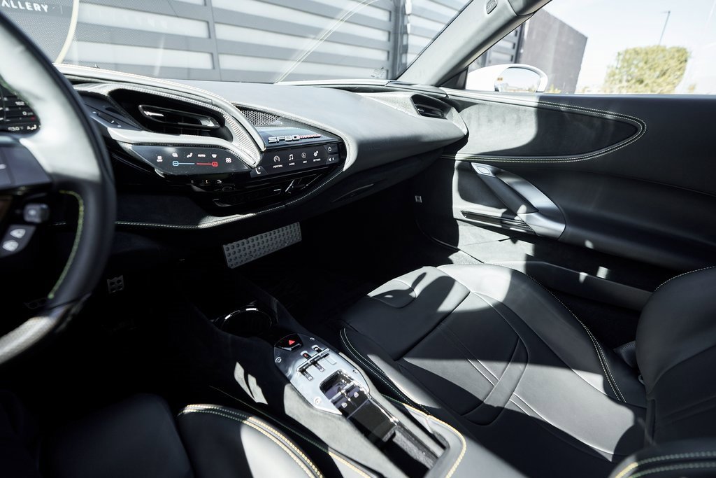 Used 2023 Ferrari SF90 Stradale image 61