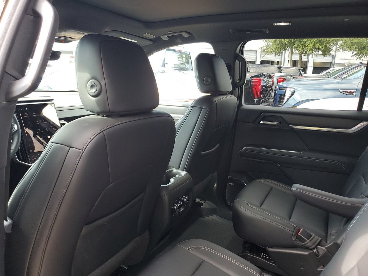 New 2026 GMC Acadia Elevation w/ Elevation Premium Package FWD image 10