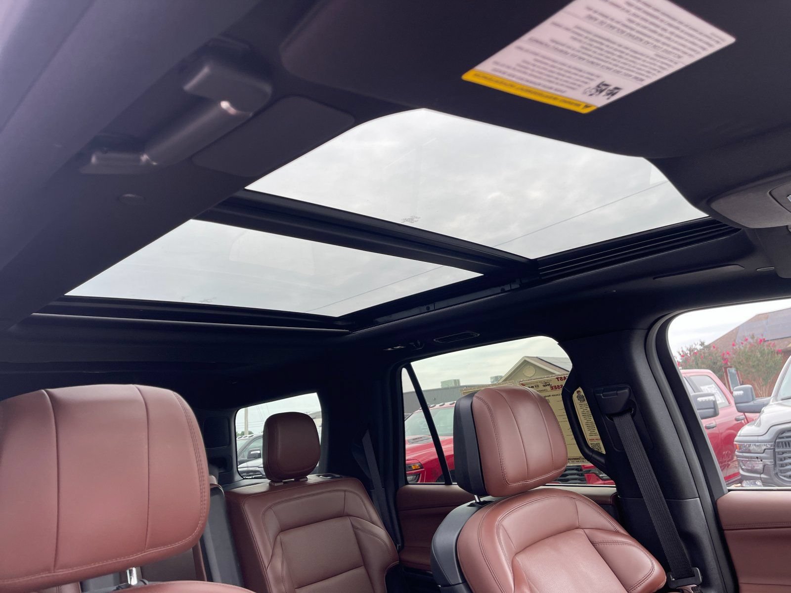 Used 2025 Lincoln Navigator Reserve AWD/4WD image 20