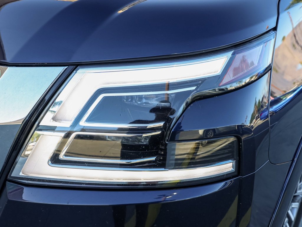 Used 2022 Nissan Armada SL w/ Captain's Chairs Package image 10