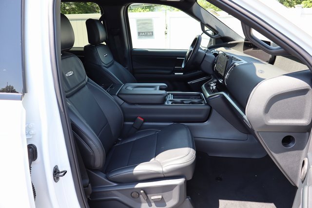 New 2025 Ford Expedition Max Platinum w/ Stealth Appearance Package image 41