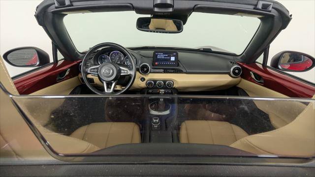 Used 2020 MAZDA MX-5 Miata RF Grand Touring RWD image 19