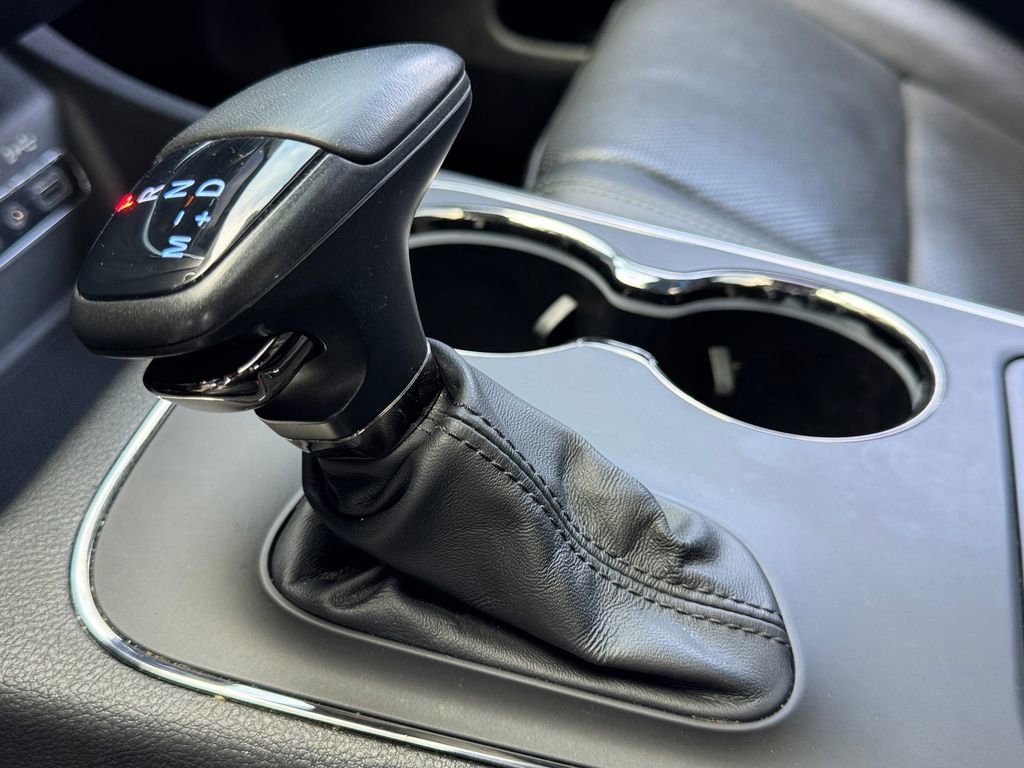 Used 2020 Dodge Durango R/T w/ Blacktop Package AWD/4WD image 24