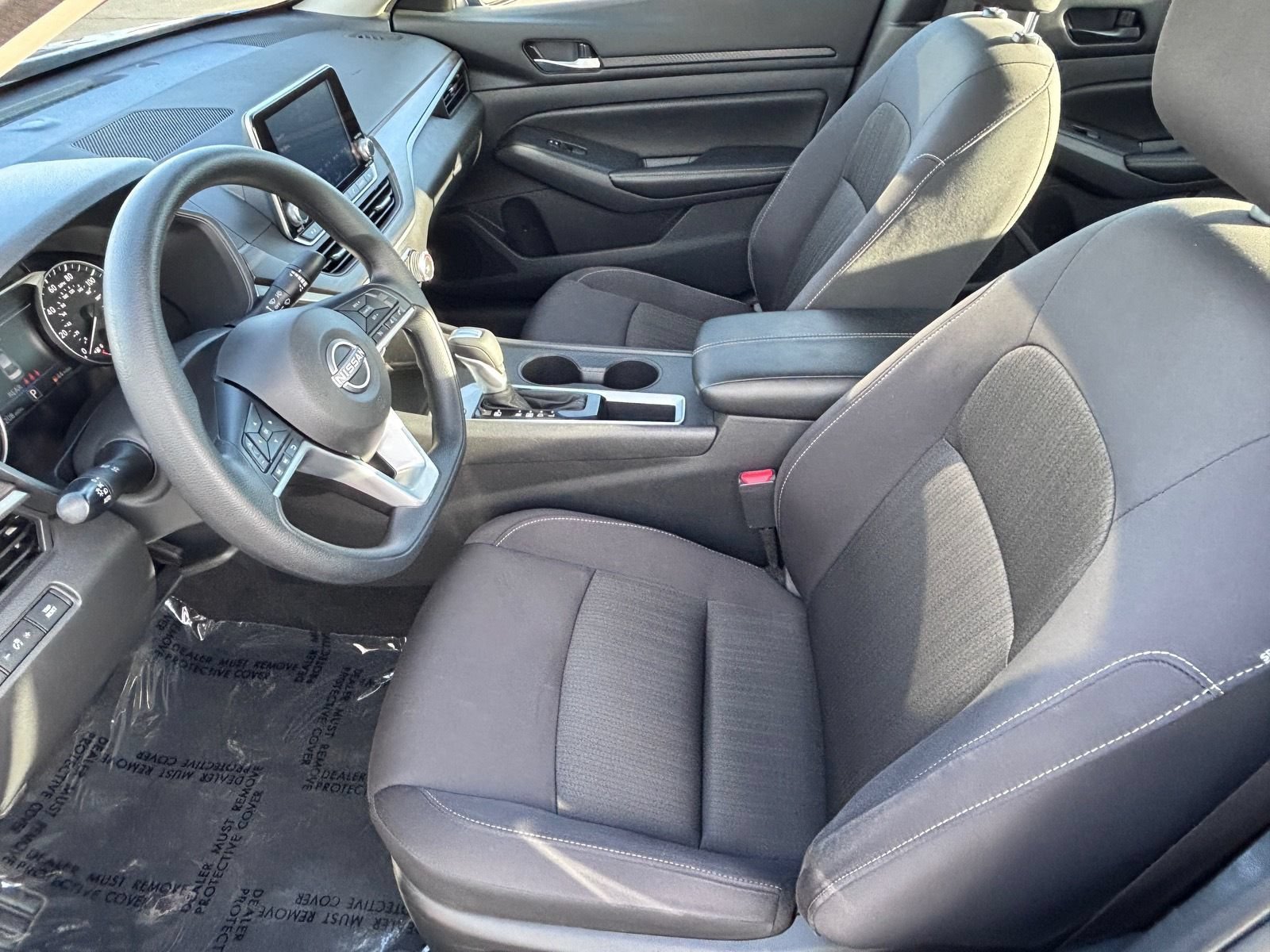 Used 2025 Nissan Altima 2.5 SV FWD image 18