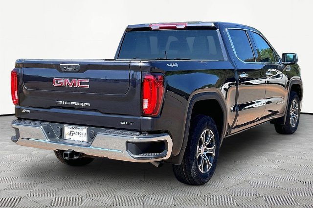 Used 2025 GMC Sierra 1500 SLT AWD/4WD image 5