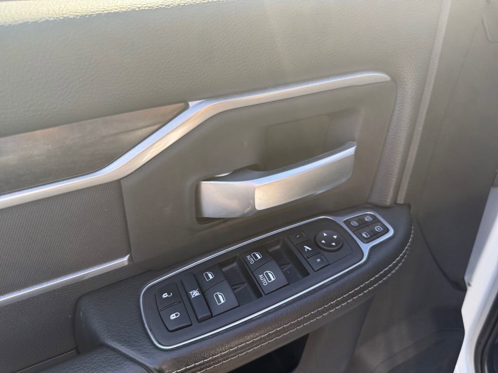 Used 2024 RAM 2500 Big Horn AWD/4WD image 11
