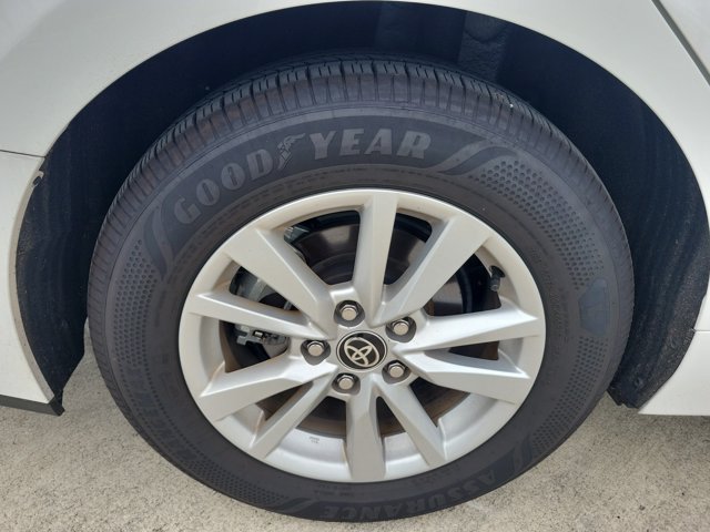 Used 2026 Toyota Camry LE FWD image 8