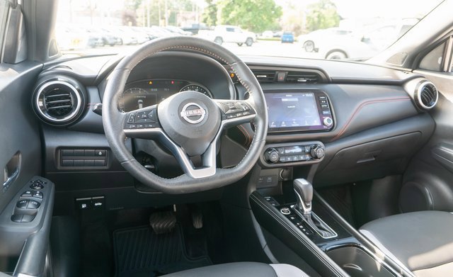 Certified 2023 Nissan Kicks SR w/ SR Premium Package FWD image 14