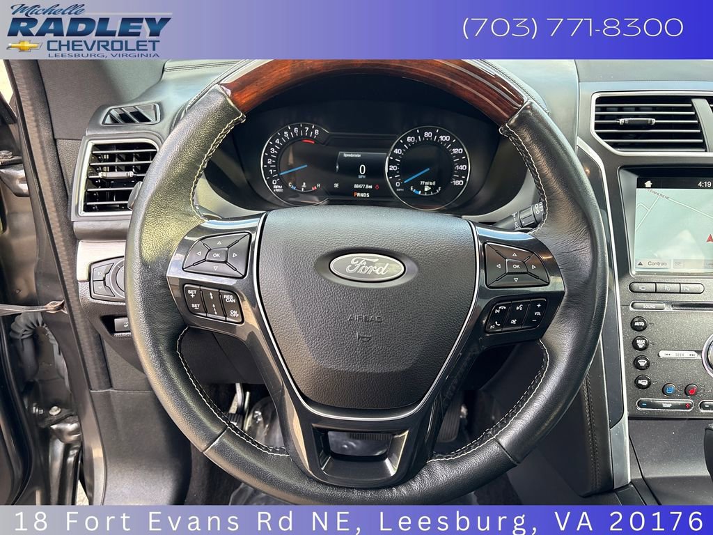 Used 2018 Ford Explorer Platinum AWD/4WD image 16