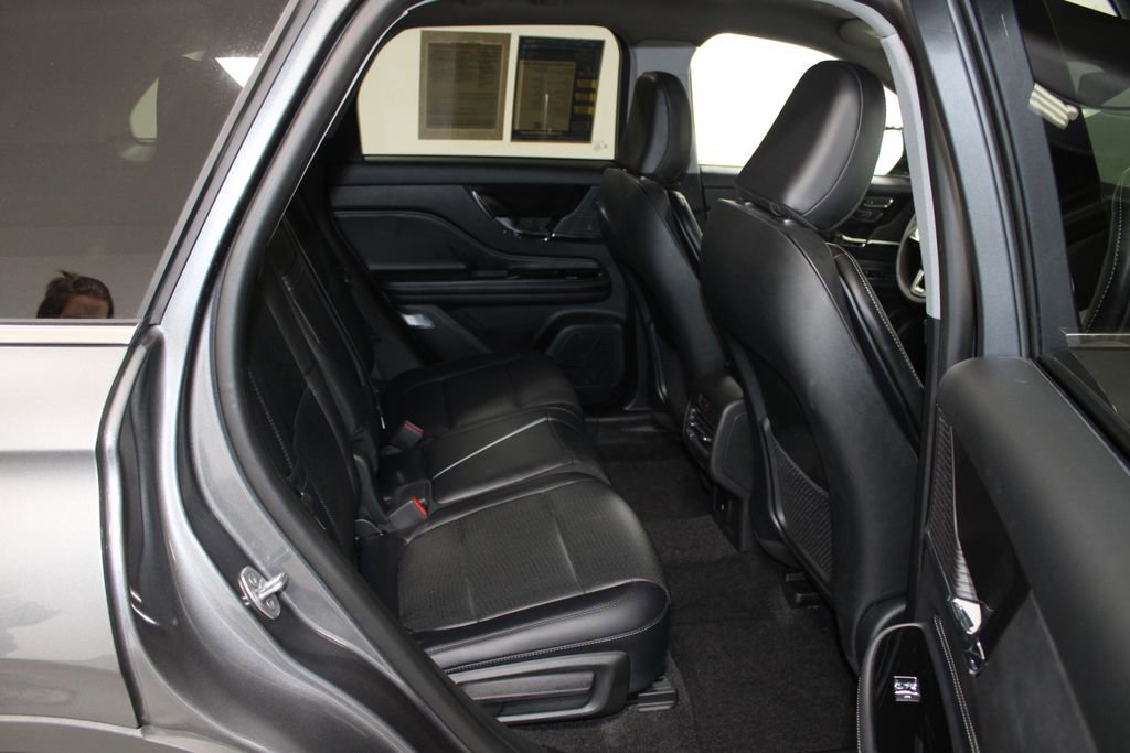 Used 2022 Lincoln Corsair Standard w/ Equipment Group 101A image 32