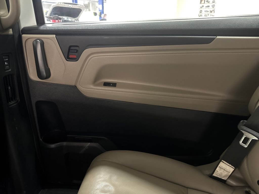 Used 2020 Honda Odyssey EX-L image 31
