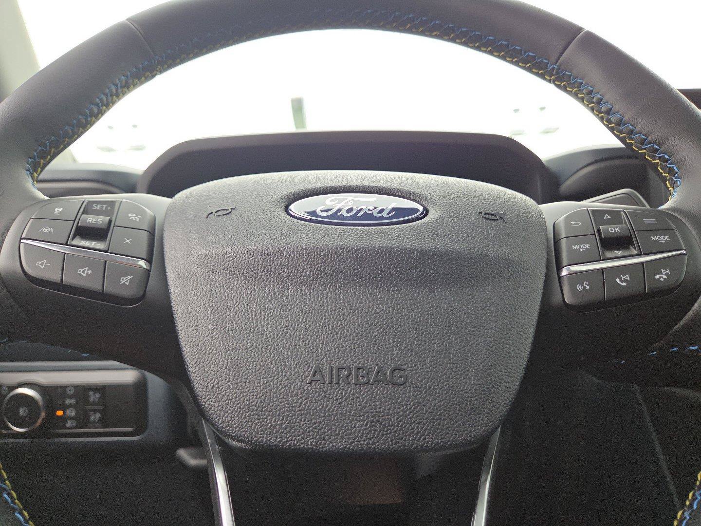 New 2026 Ford Maverick Lobo AWD/4WD image 27