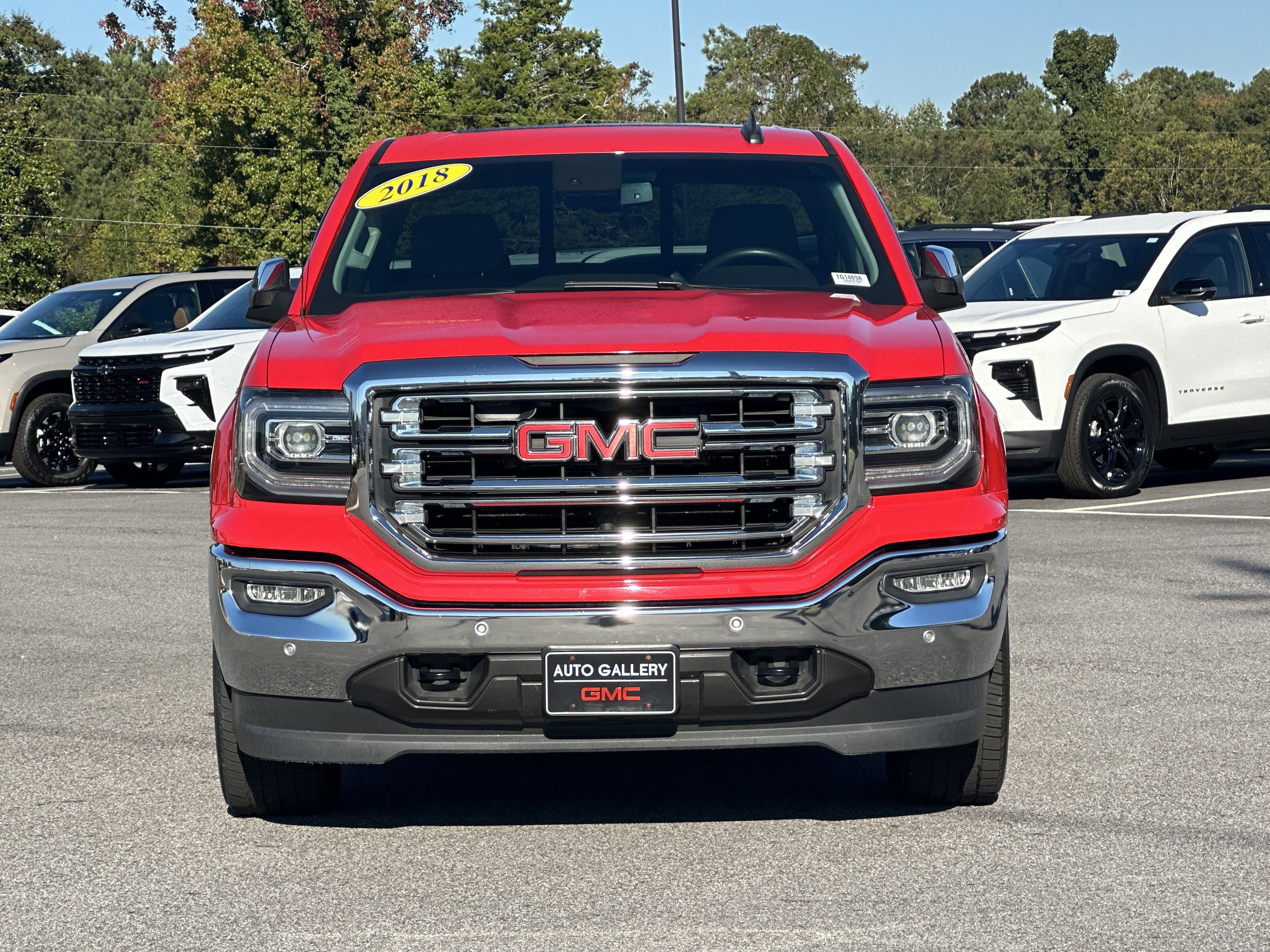 Used 2018 GMC Sierra 1500 SLT AWD/4WD image 2