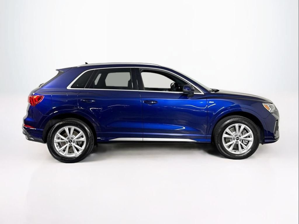 Used 2025 Audi Q3 2.0T Premium w/ Convenience Package AWD/4WD image 6
