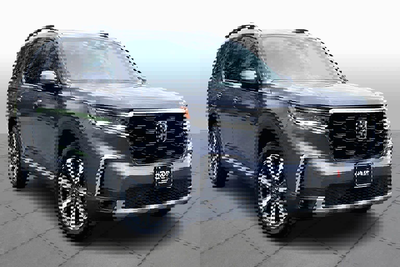 Used 2025 Honda Pilot Elite image 3