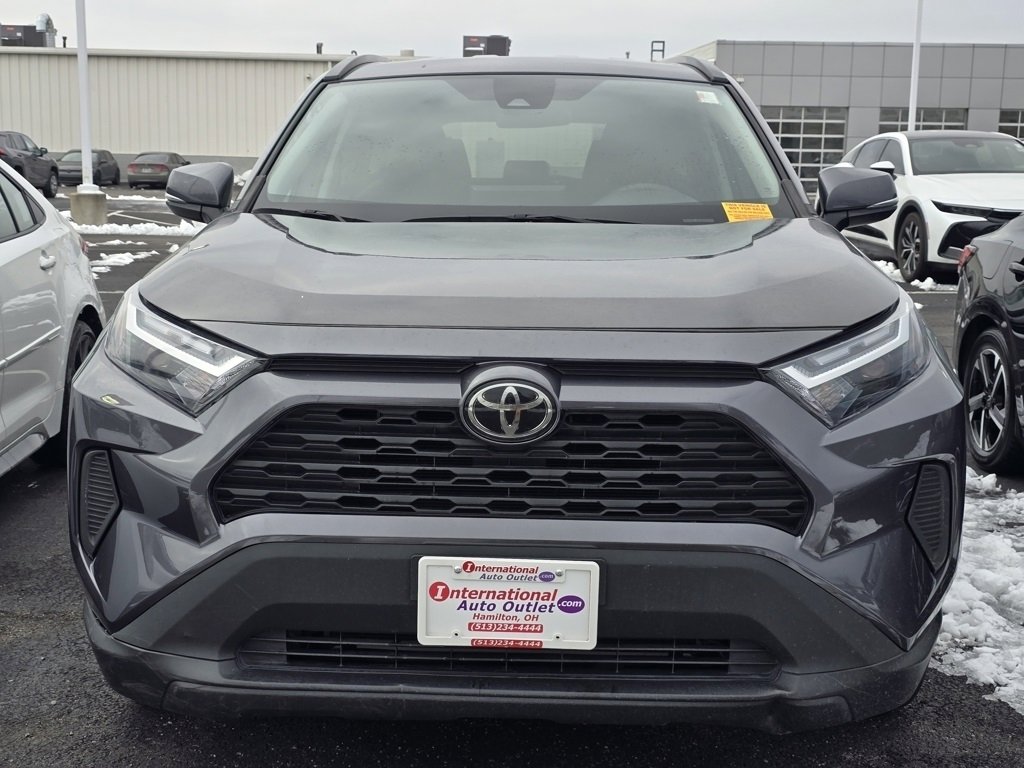 Used 2022 Toyota RAV4 XLE image 2