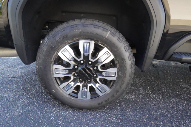 Used 2024 GMC Sierra 3500 Denali AWD/4WD image 41