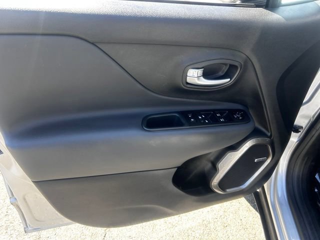 Used 2021 Jeep Renegade Limited w/ Sun & Sound Group AWD/4WD image 11