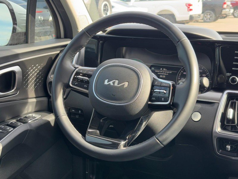 Used 2024 Kia Sorento EX image 13