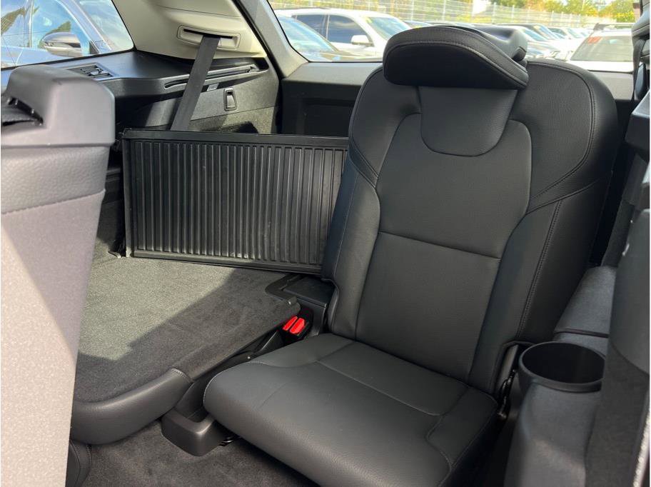 Used 2023 Volvo XC90 B6 Plus w/ Protection Package Premier AWD/4WD image 11