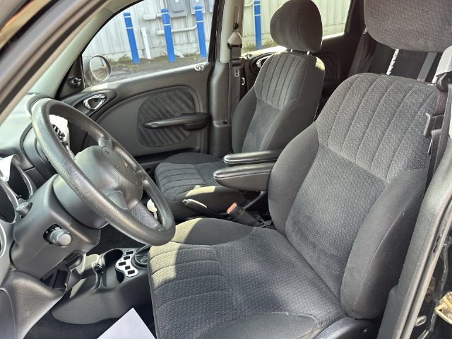 Used 2004 Chrysler PT Cruiser FWD image 22