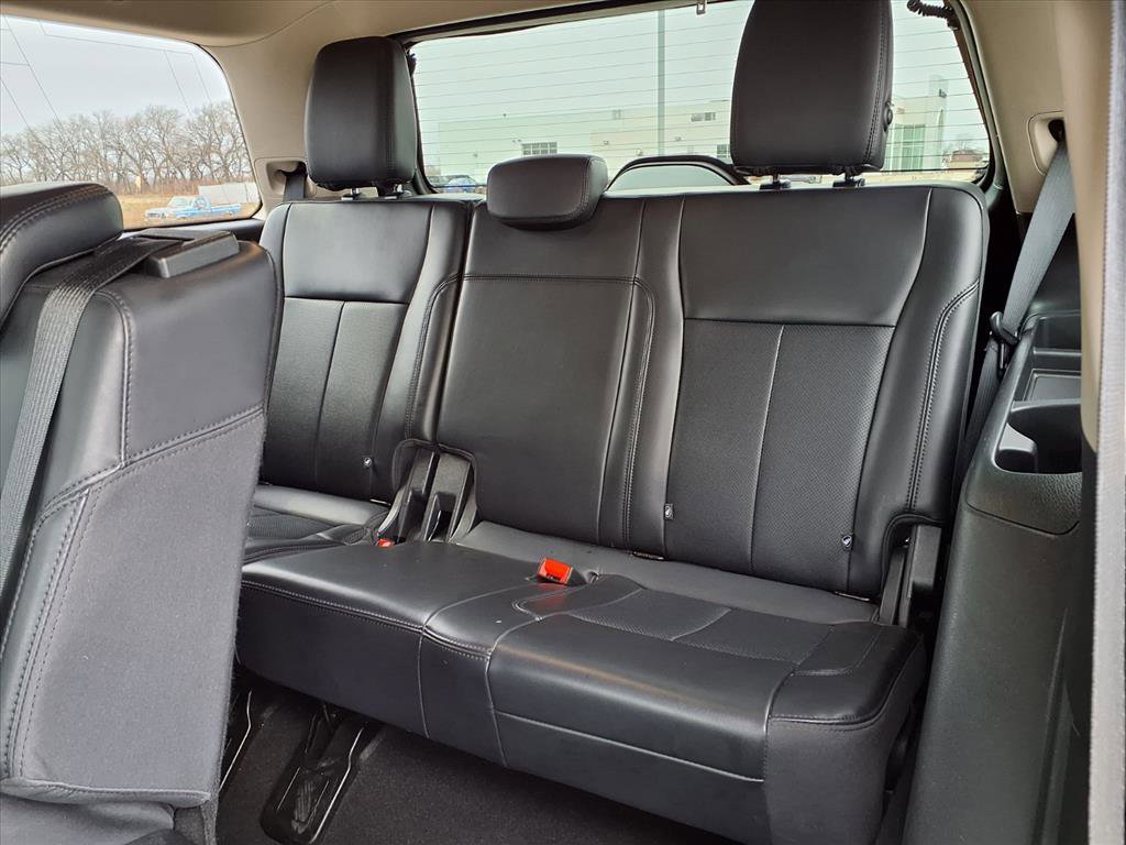 Used 2024 Ford Expedition XLT image 28