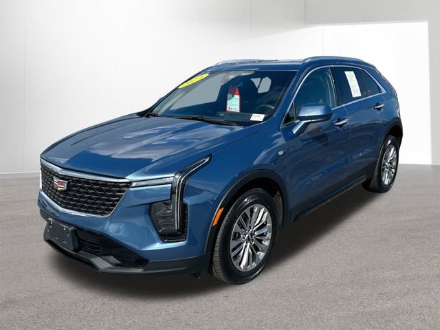 Used 2024 Cadillac XT4 Premium Luxury image 1