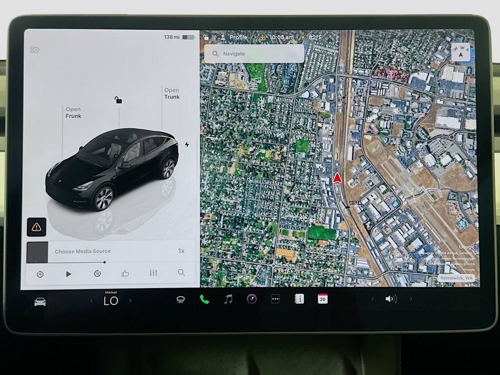 Used 2023 Tesla Model Y Long Range AWD/4WD image 13