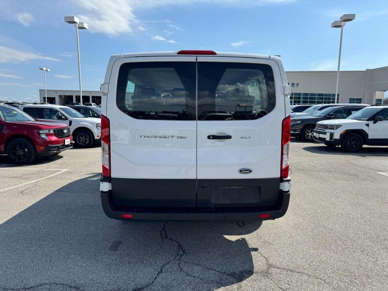 Used 2023 Ford Transit 350 XLT image 5