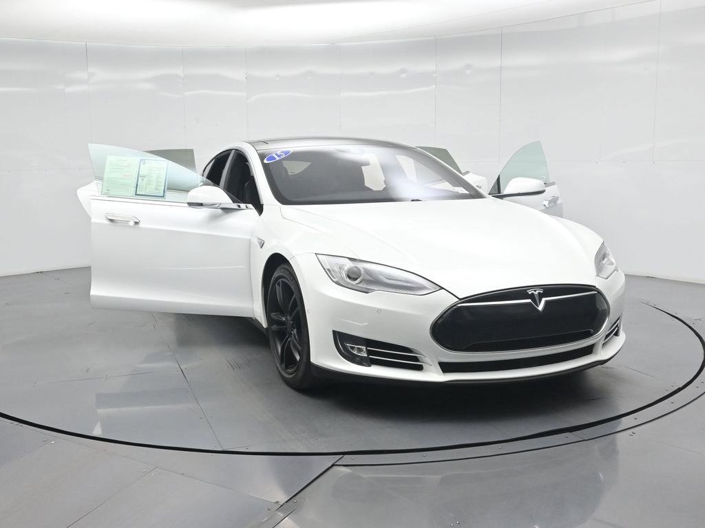 Used 2015 Tesla Model S 85D image 30
