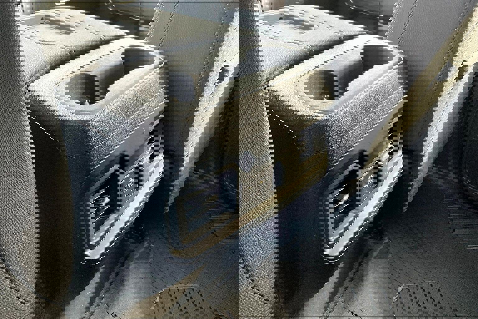 Used 2022 Chevrolet Silverado 1500 LT Trail Boss w/ Bed Protection Package image 30