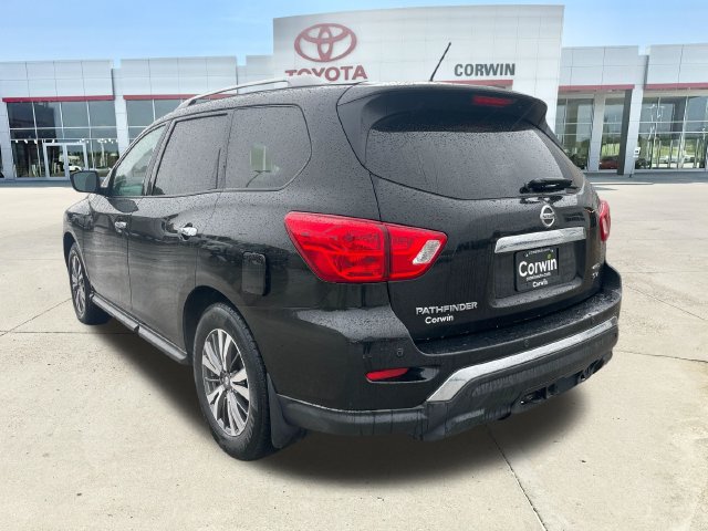 Used 2017 Nissan Pathfinder SV w/ Trailer Tow Package AWD/4WD image 3