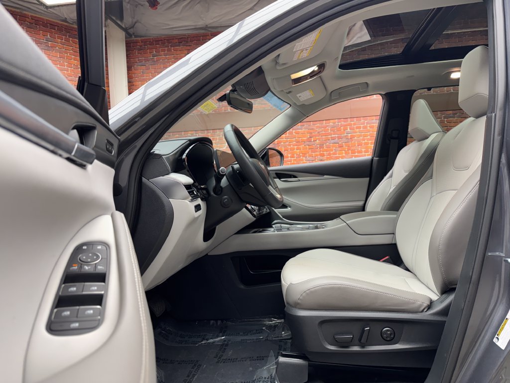 Used 2026 INFINITI QX60 Luxe w/ Cargo Package AWD/4WD image 23