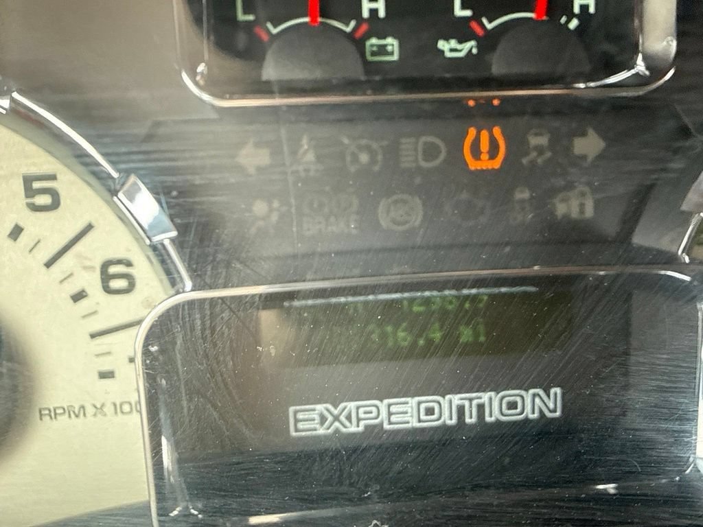 Used 2012 Ford Expedition EL XLT AWD/4WD image 10