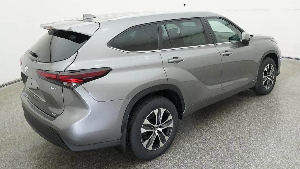 New 2026 Toyota Highlander XLE image 11