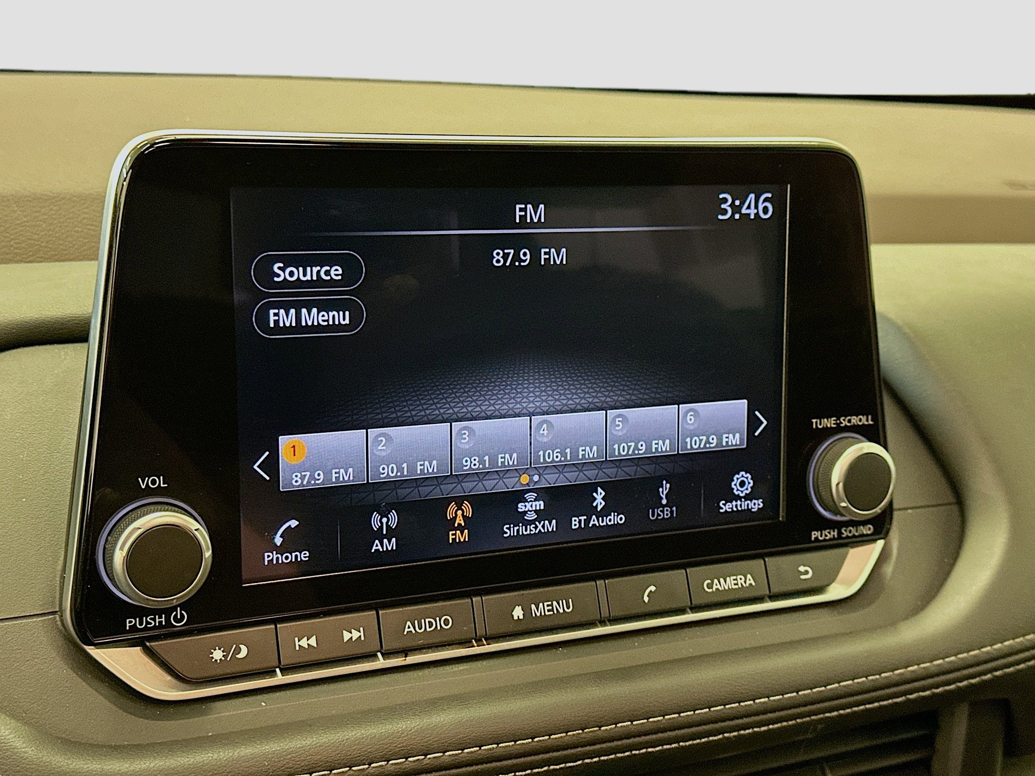 Used 2023 Nissan Rogue SV AWD/4WD image 21