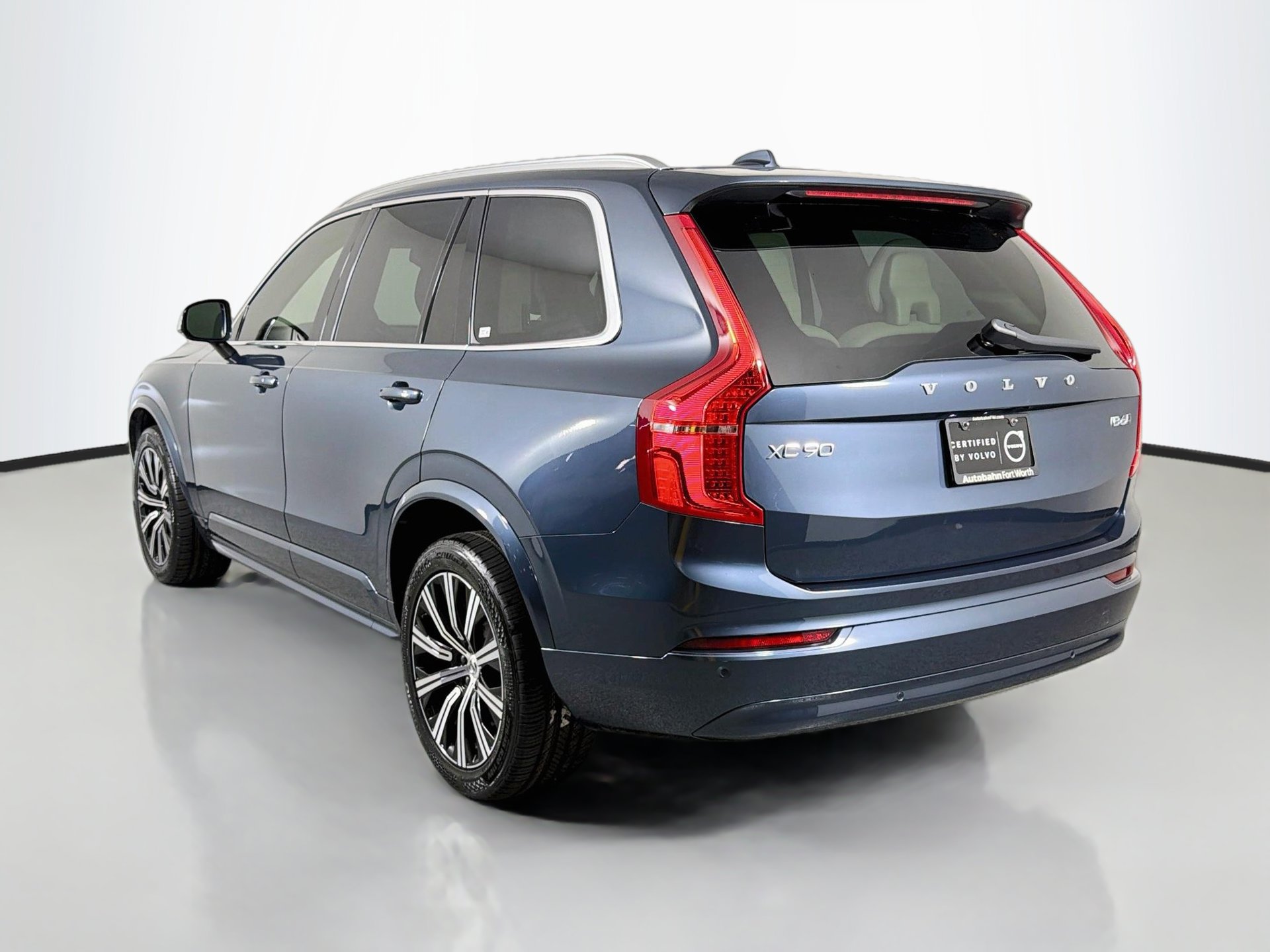 Certified 2023 Volvo XC90 B6 Core w/ Protection Package AWD/4WD image 8