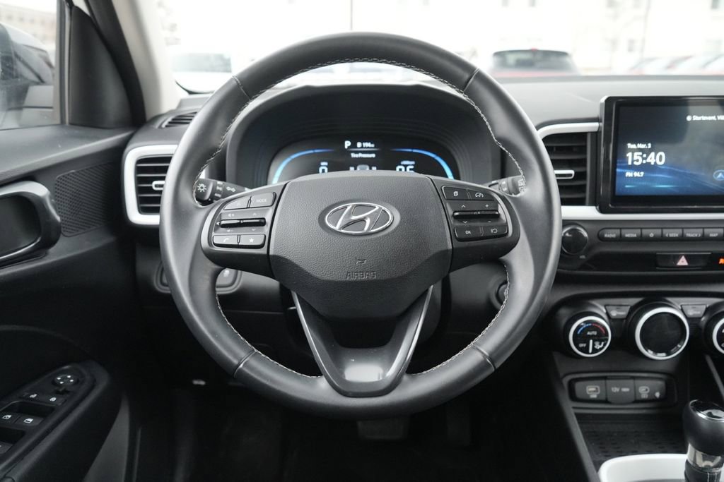 Certified 2023 Hyundai Venue Limited image 15