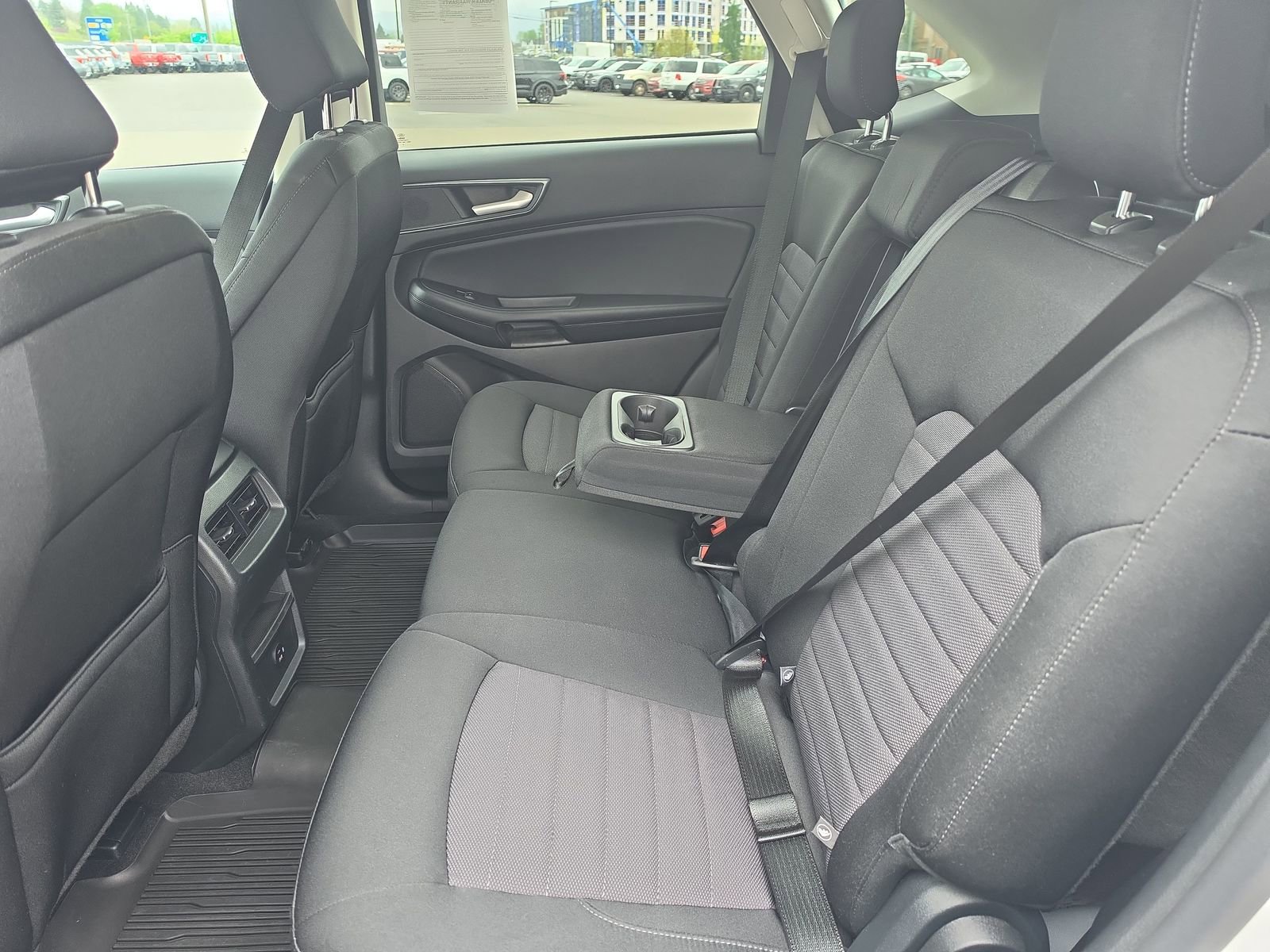 Used 2022 Ford Edge SE AWD/4WD image 17