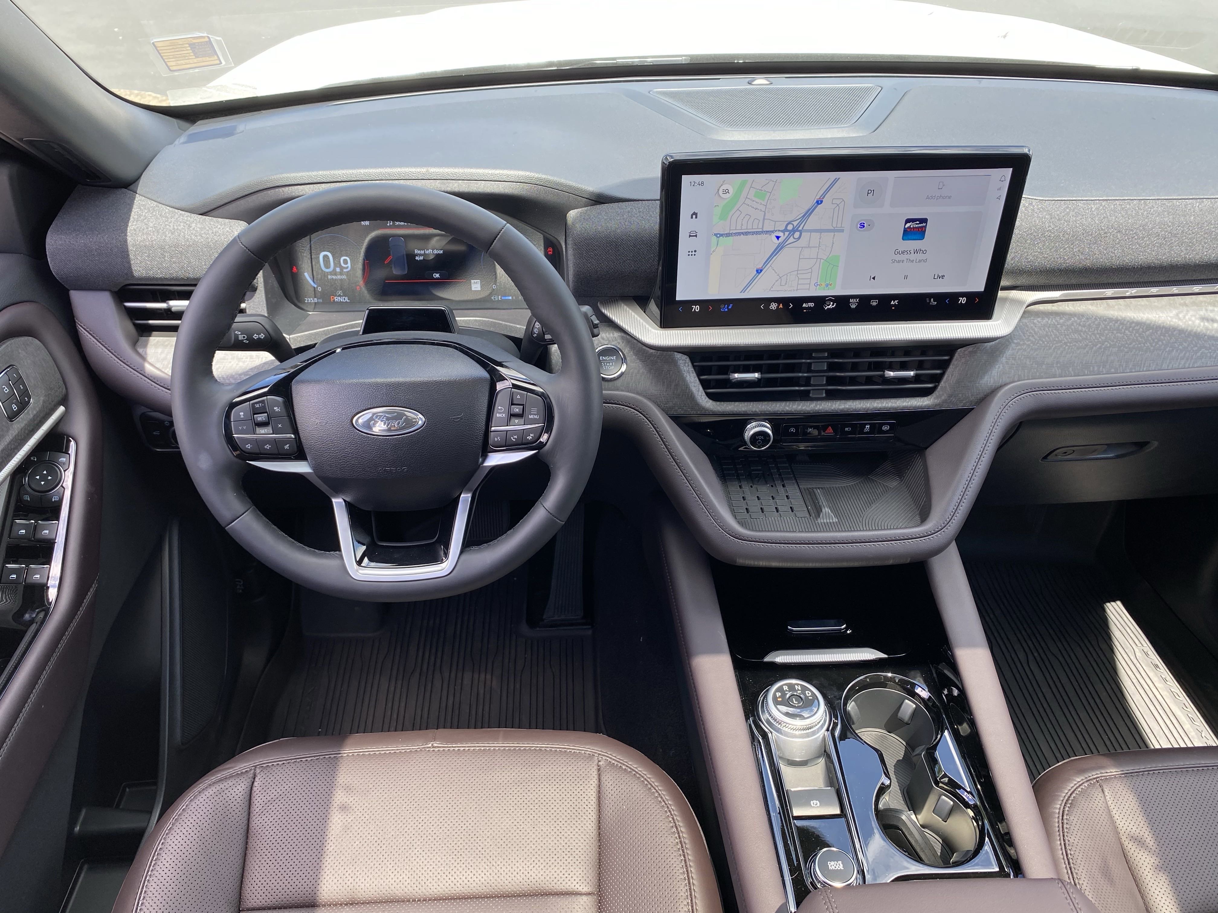 New 2025 Ford Explorer Platinum w/ LUX Leather Package image 9