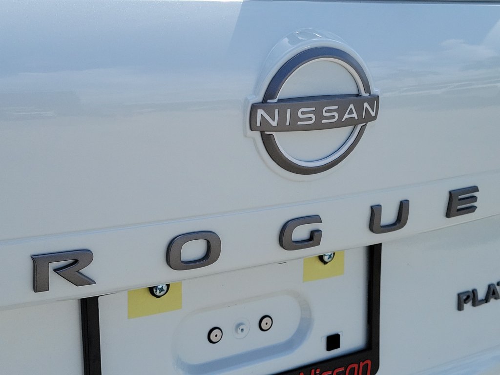 New 2026 Nissan Rogue Platinum AWD/4WD image 12