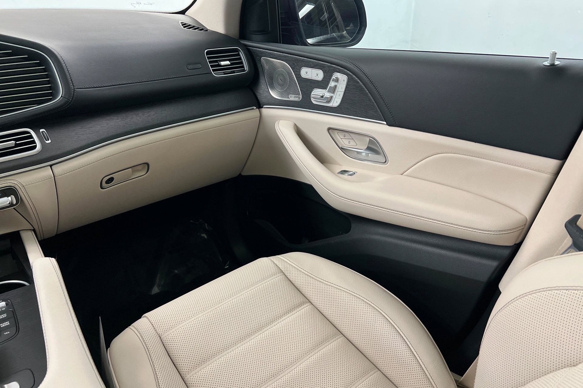 New 2026 Mercedes-Benz GLS 450 GLS 450 image 10