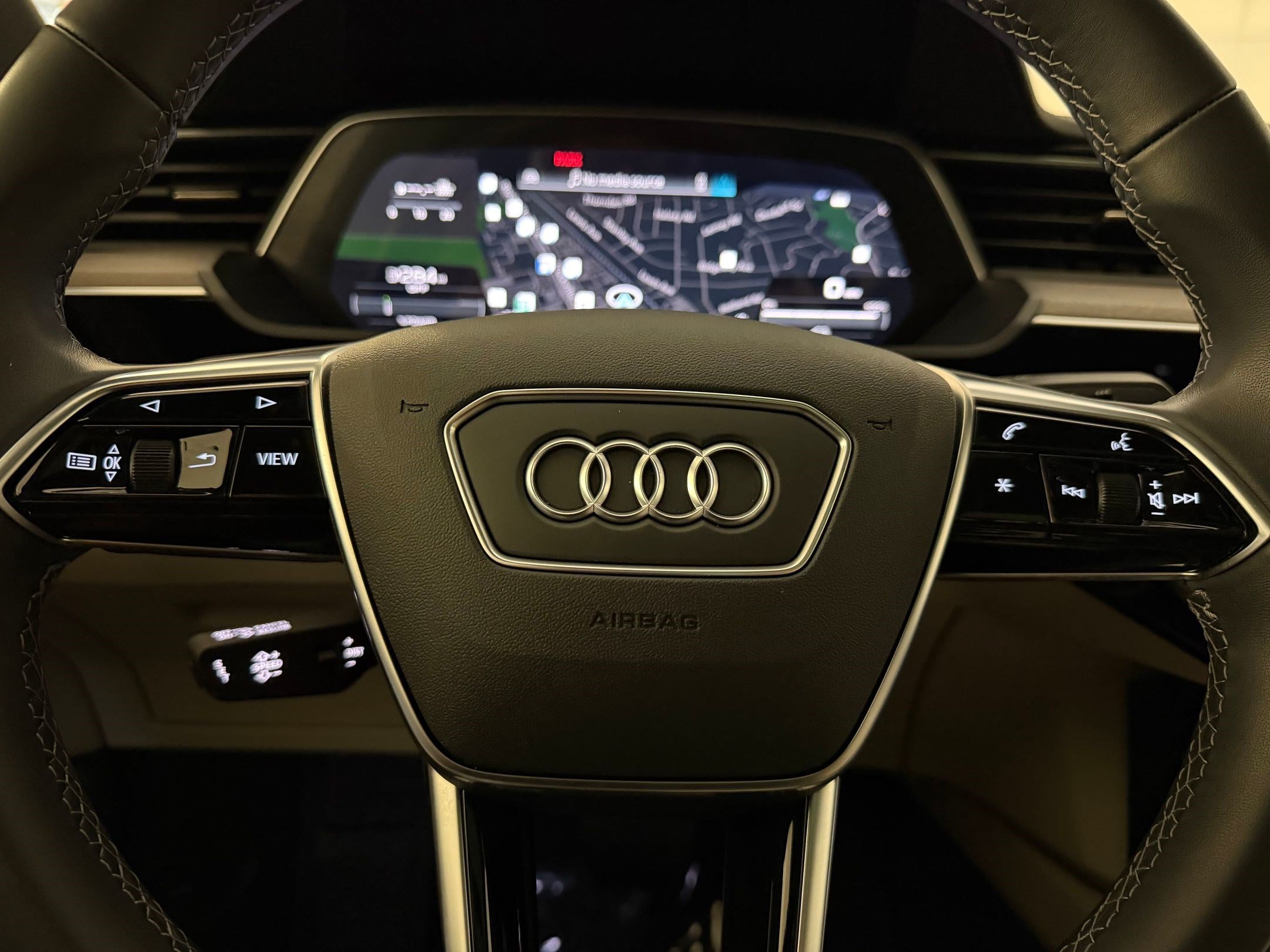 Certified 2024 Audi Q8 e-tron Premium Plus AWD/4WD image 11
