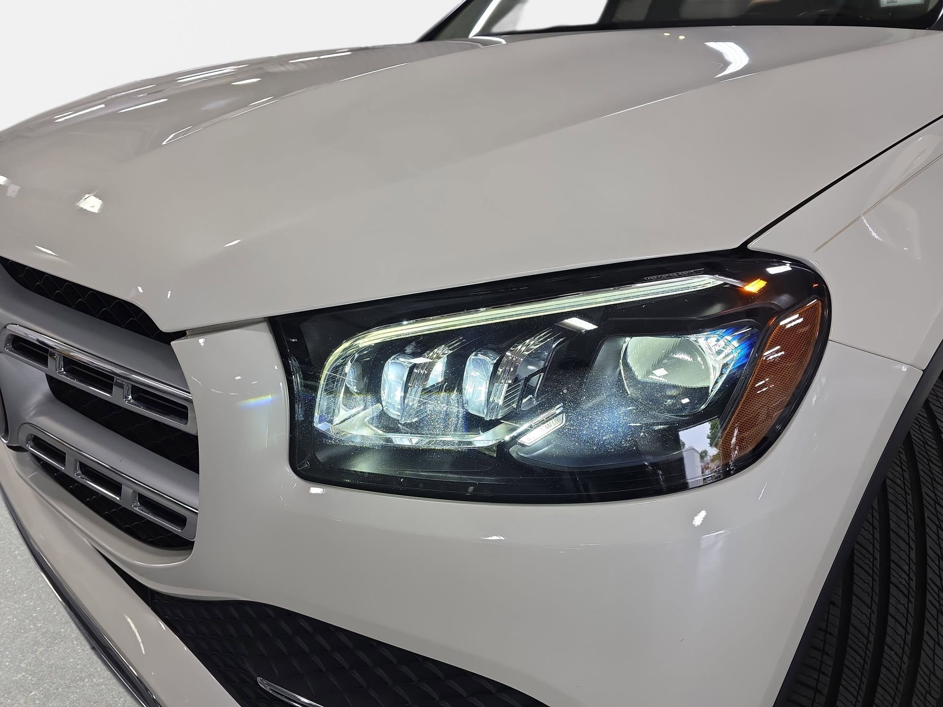 Used 2020 Mercedes-Benz GLS 450 4MATIC image 30