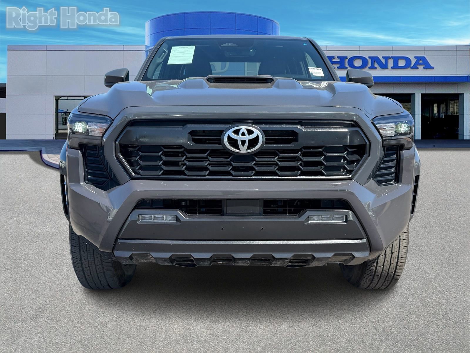 Used 2024 Toyota Tacoma TRD Sport image 5