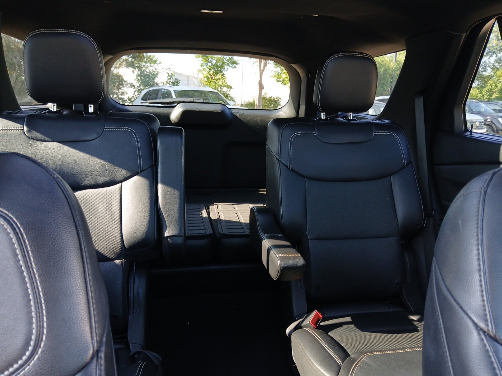 Used 2023 Ford Explorer ST w/ Equipment Group 401A AWD/4WD image 28