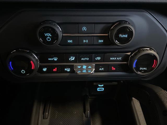 New 2025 Ford Bronco Badlands image 18