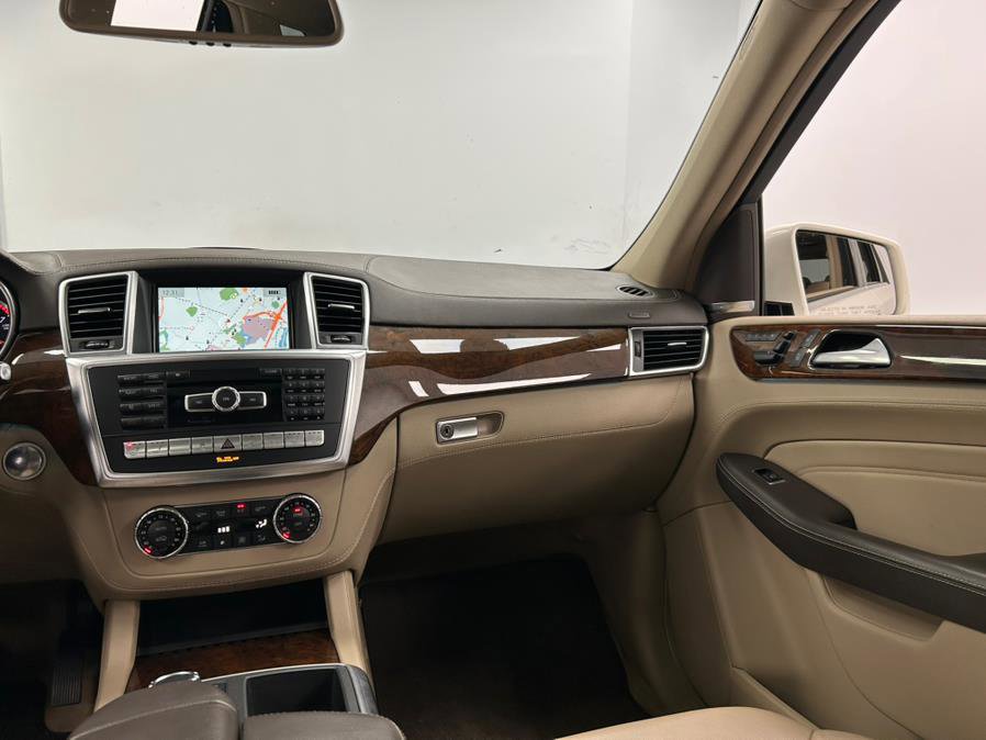 Used 2014 Mercedes-Benz ML 550 4MATIC image 46